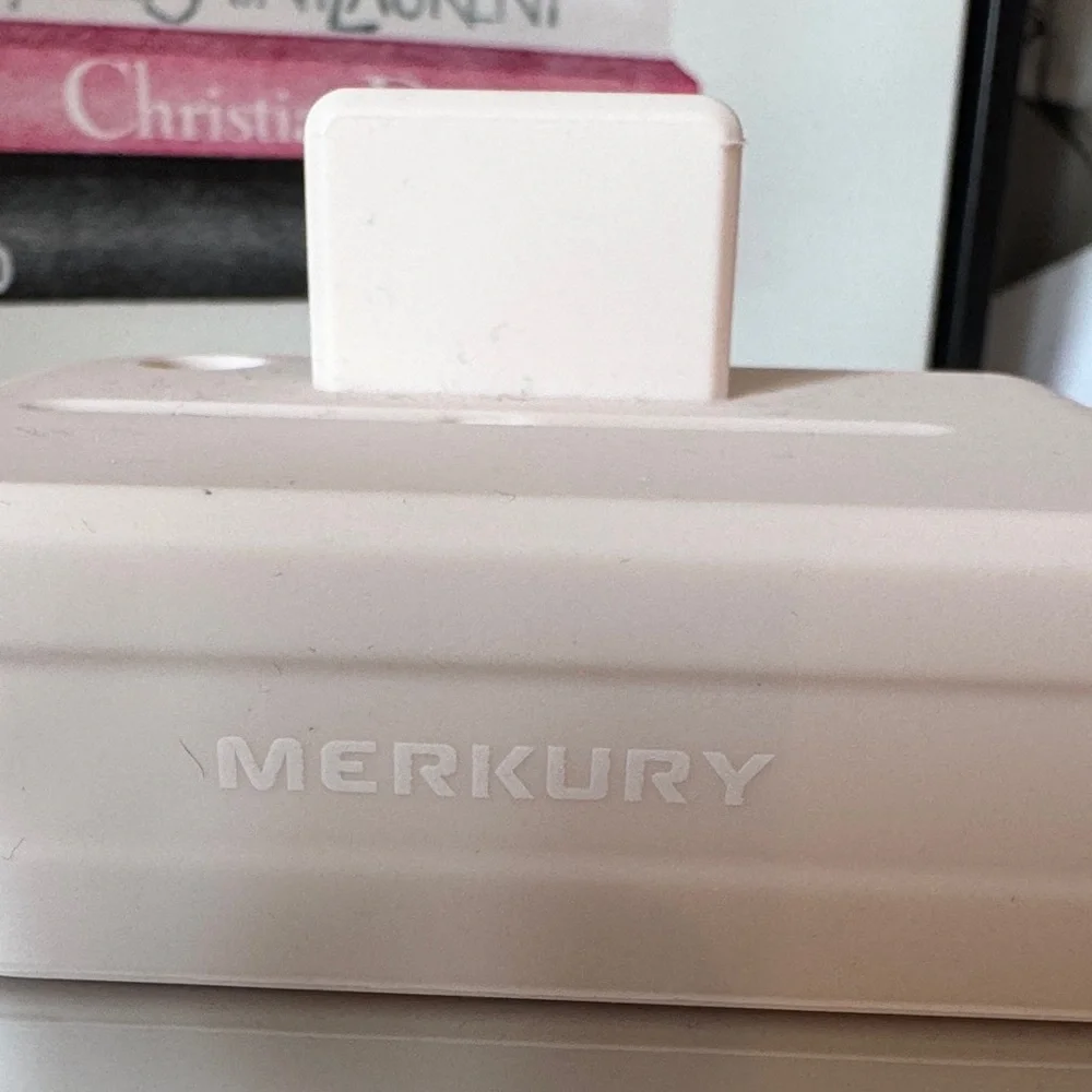 Merkury Pink Charging Dock for Cell Phones, Apple Watch and Ear Buds!